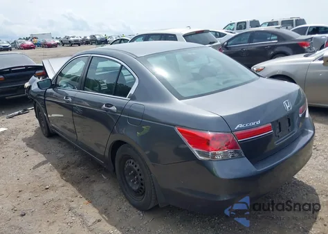 2011 Honda Accord 2.4 Lx z USA, uszkodzony, nr VIN 1HGCP2F33BA084528